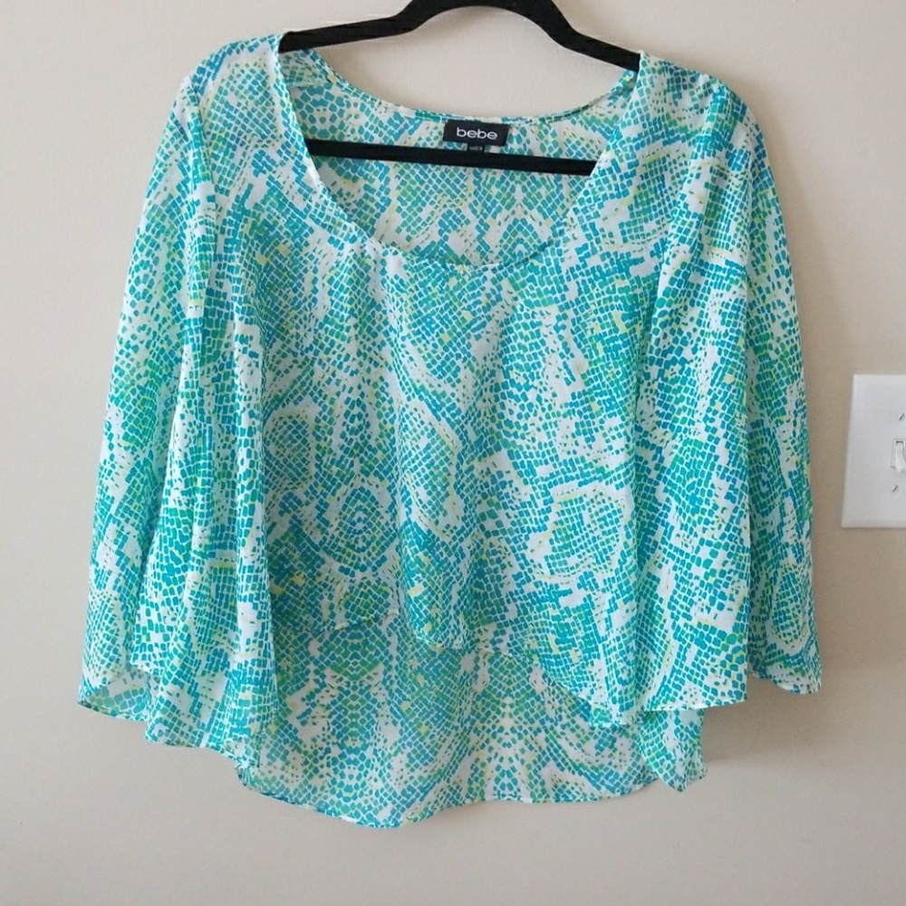 Bebe top