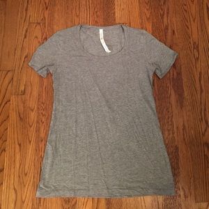 NEW - Lululemon T-Shirt - Gray - Size 12