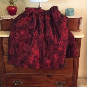 Beautiful vintage LooK skirt