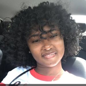 Meet your Posher, Jamecia