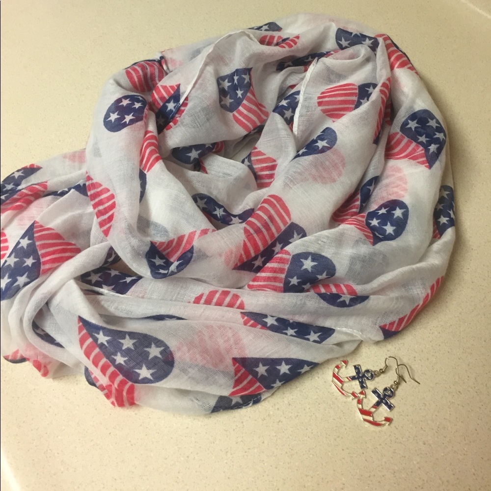 4th of July scarf and earrings 🇺🇸