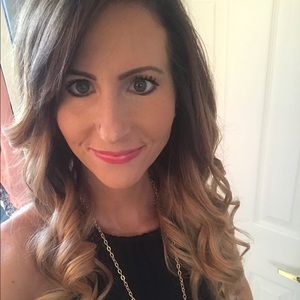 Meet your Posher, Stacie