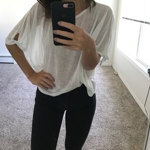 White short sleeve tee