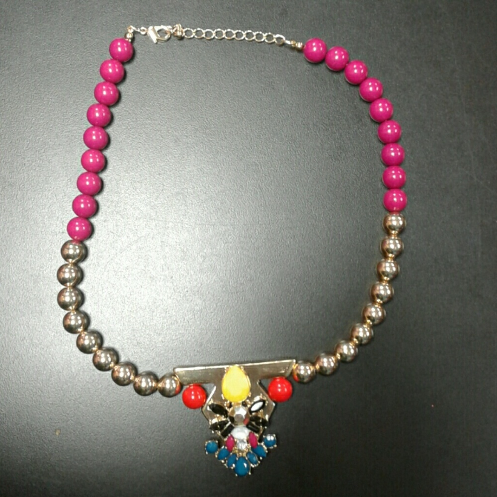 Statement necklace