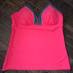 Free Tech Women's Sporty Tankini Top
