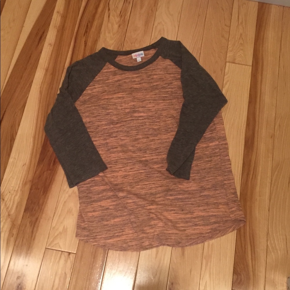 LuLaRoe Randy baseball shirt.