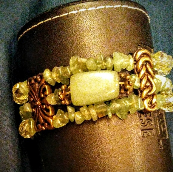 💲STUNNING JADE BRACELET NWOT - Picture 2 of 3