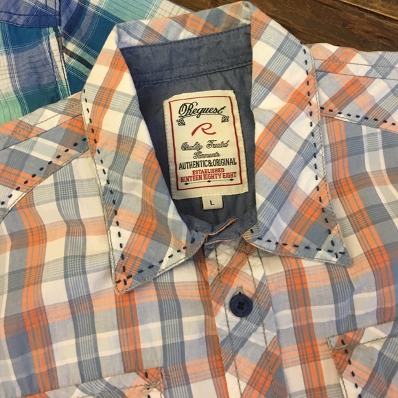 Two button down Shirts - Picture 2 of 6