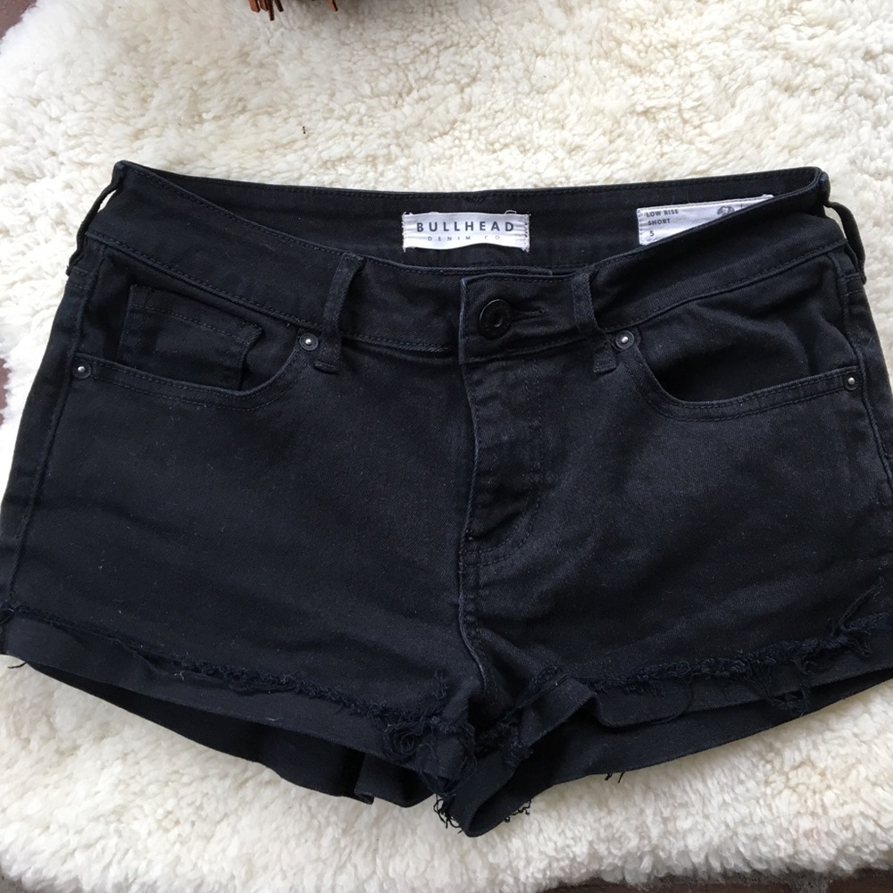 Bullhead Low Rise Shorts - Picture 2 of 4