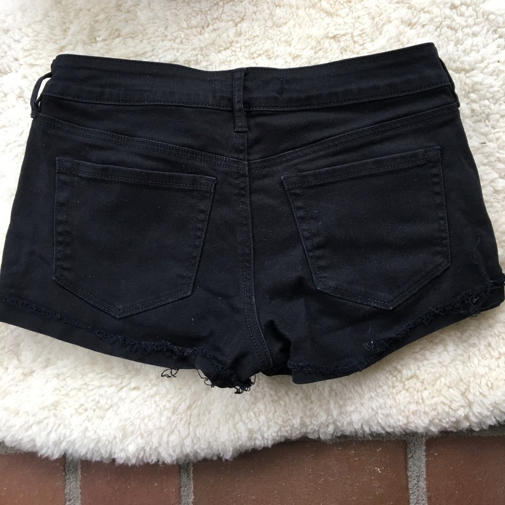 Bullhead Low Rise Shorts - Picture 3 of 4
