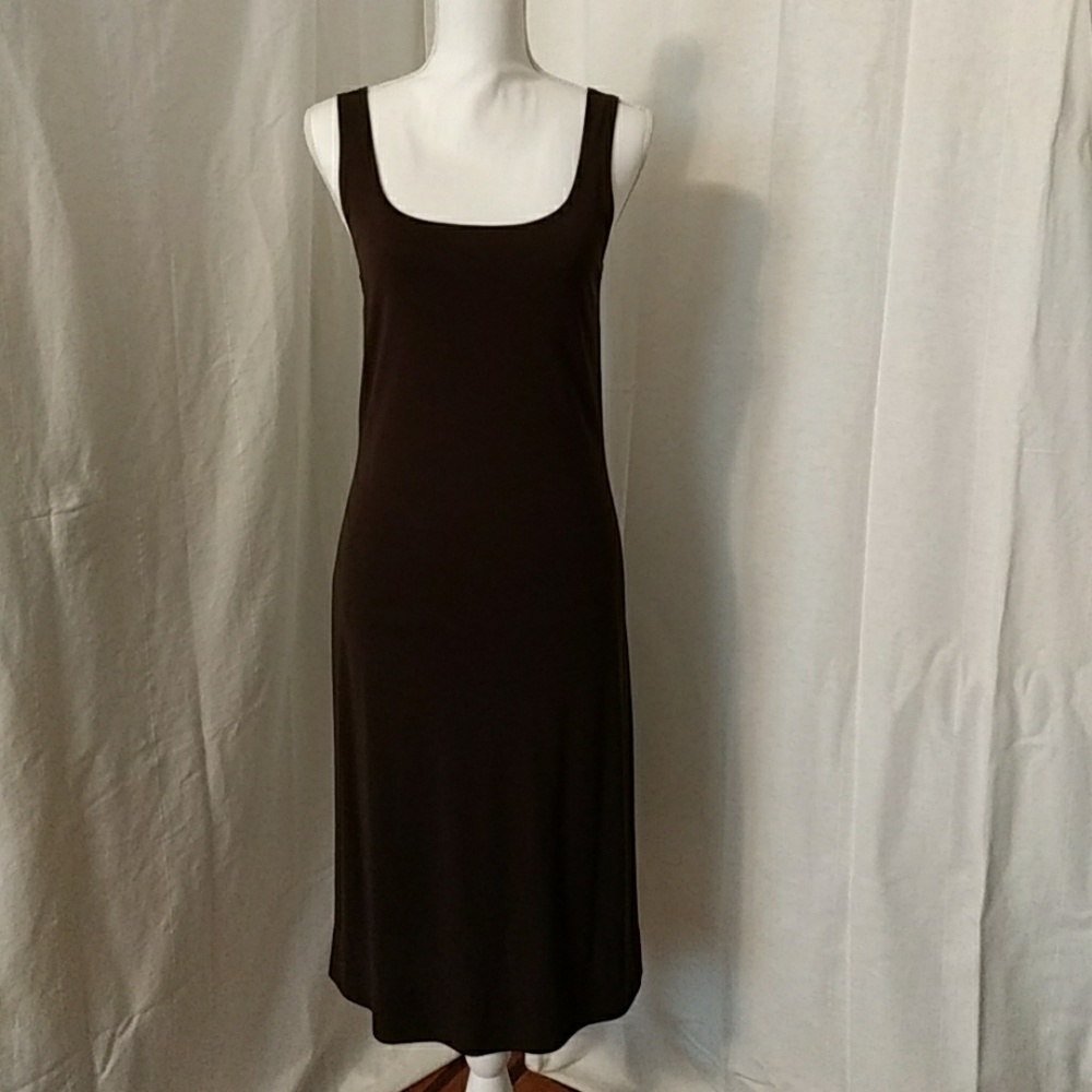 FINAL PRICE: NWOT Deep Scoop Neck Shift Dress
