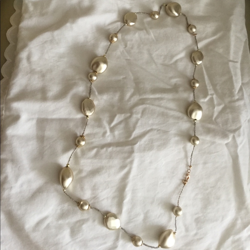 Goldtone pebble necklace