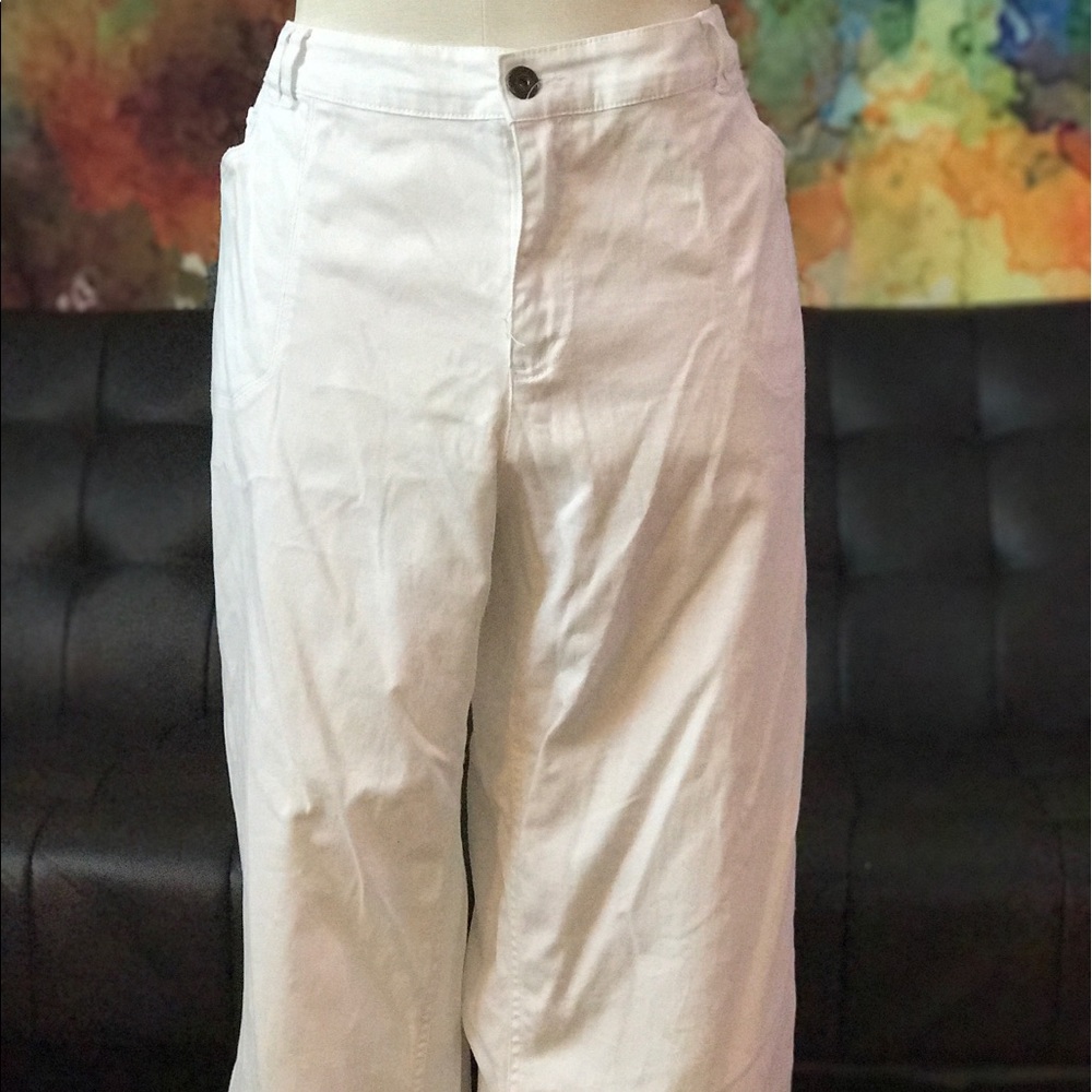 Faded Glory White Denim Crops