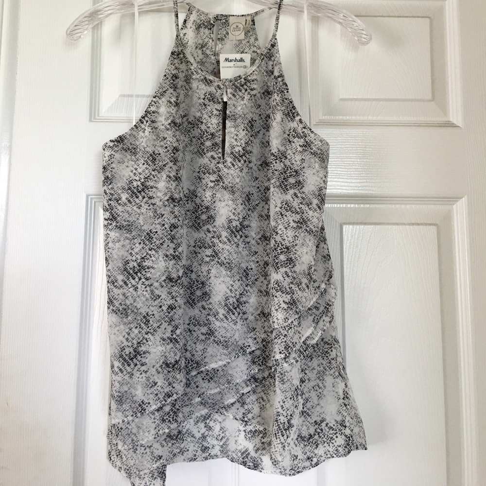 Grey patterned dressy tank top