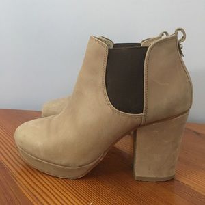 Steve Madden Leather Platform Booties Size 7