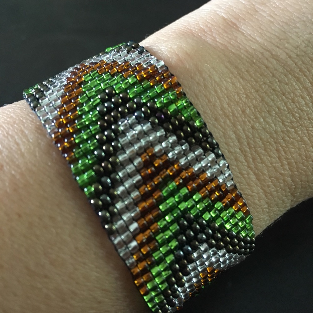 Beaded chevron bracelet- super cute!