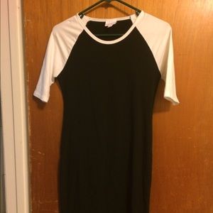 EUC Small Lularoe Black Julia