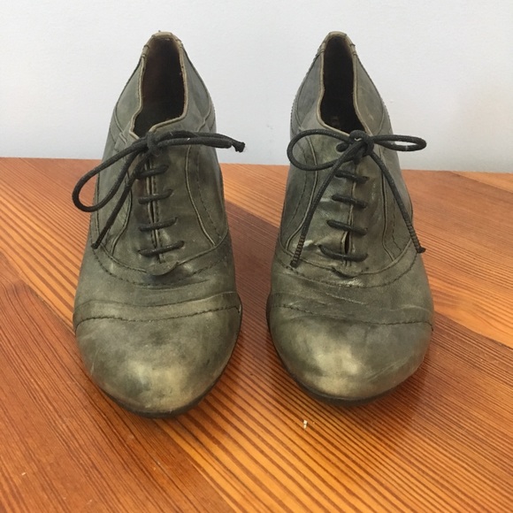 Leather Lace-up Booties (Made in France) Size 37. - Picture 2 of 4