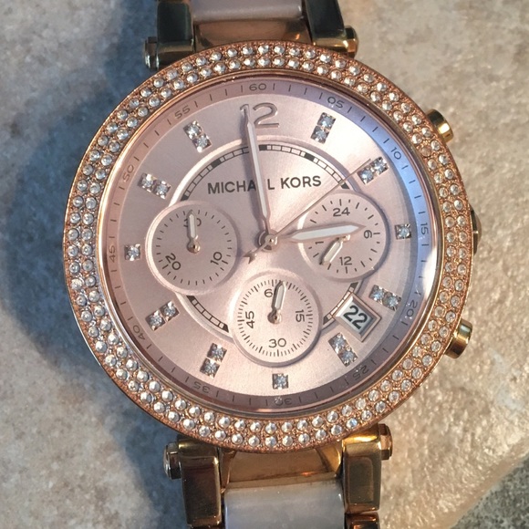 Michael Kors rose gold watch