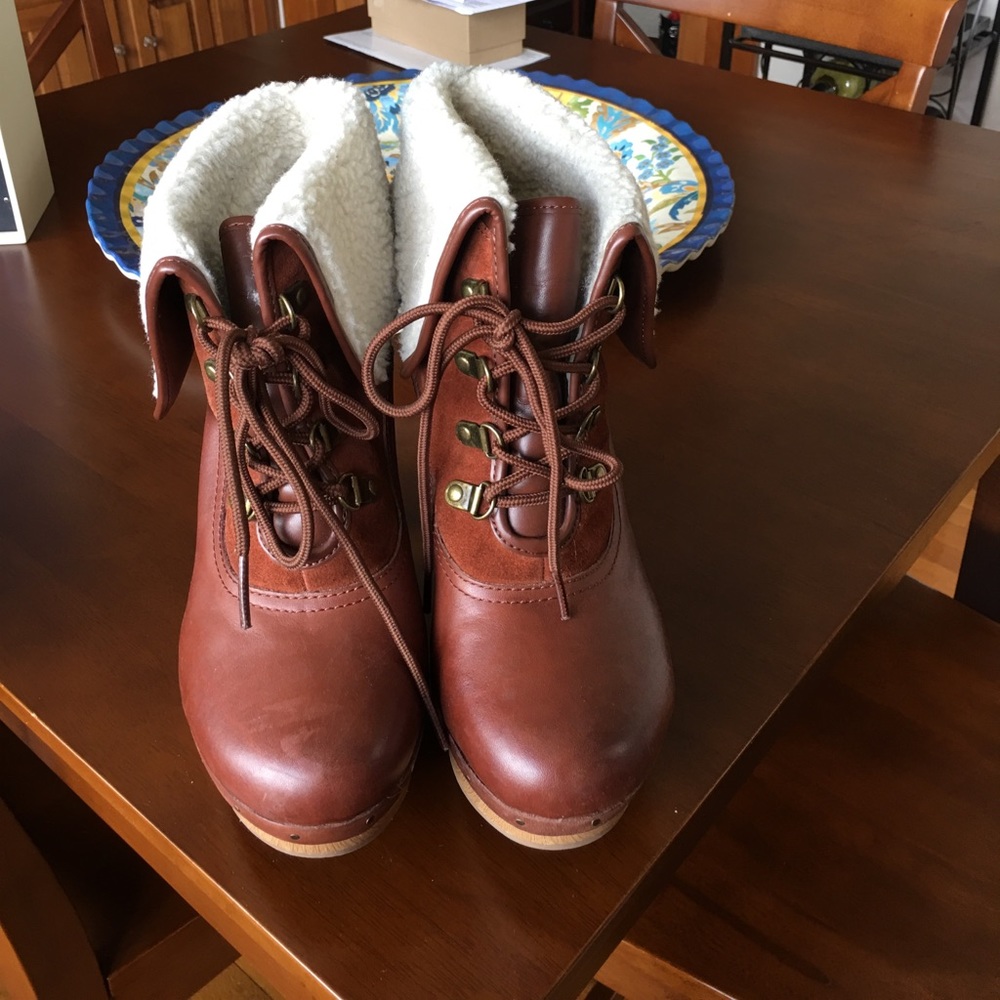 Lucky Brand Shearling Booties! Super Cute! 😍