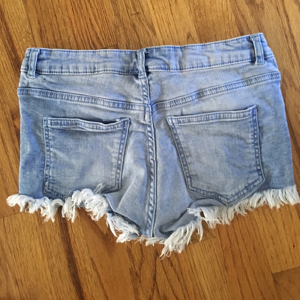 H&M shorts - Picture 2 of 3
