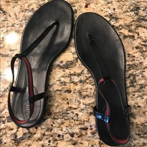 Gucci thong sandals