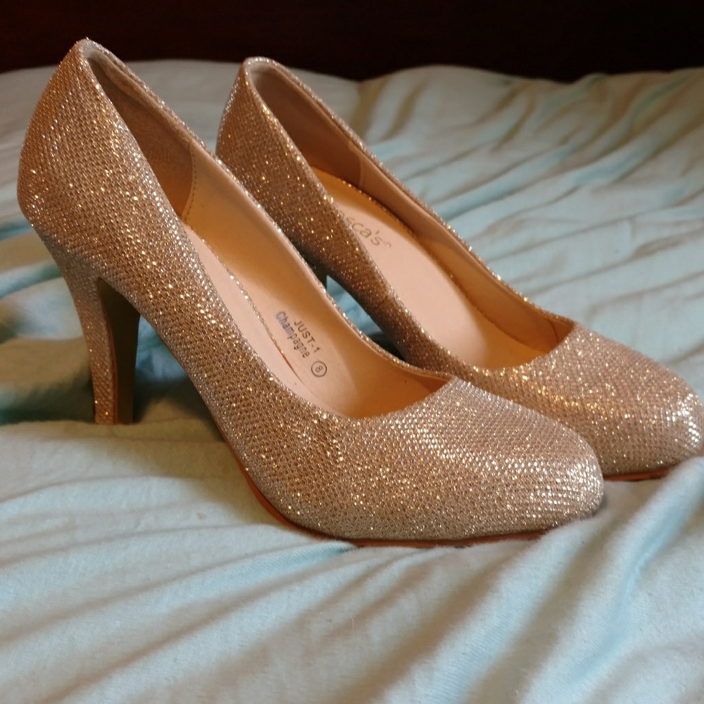 Never worn, sparkly champagne heels from Francesca