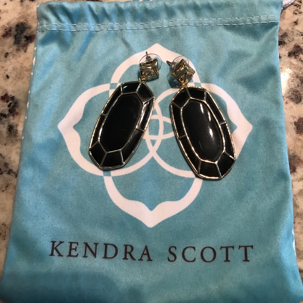 Kendra Scott Earrings in Gold
