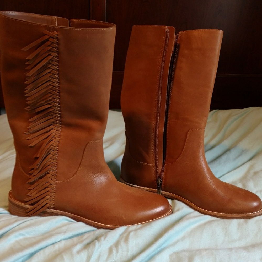 New, brown mid-height Bass boots