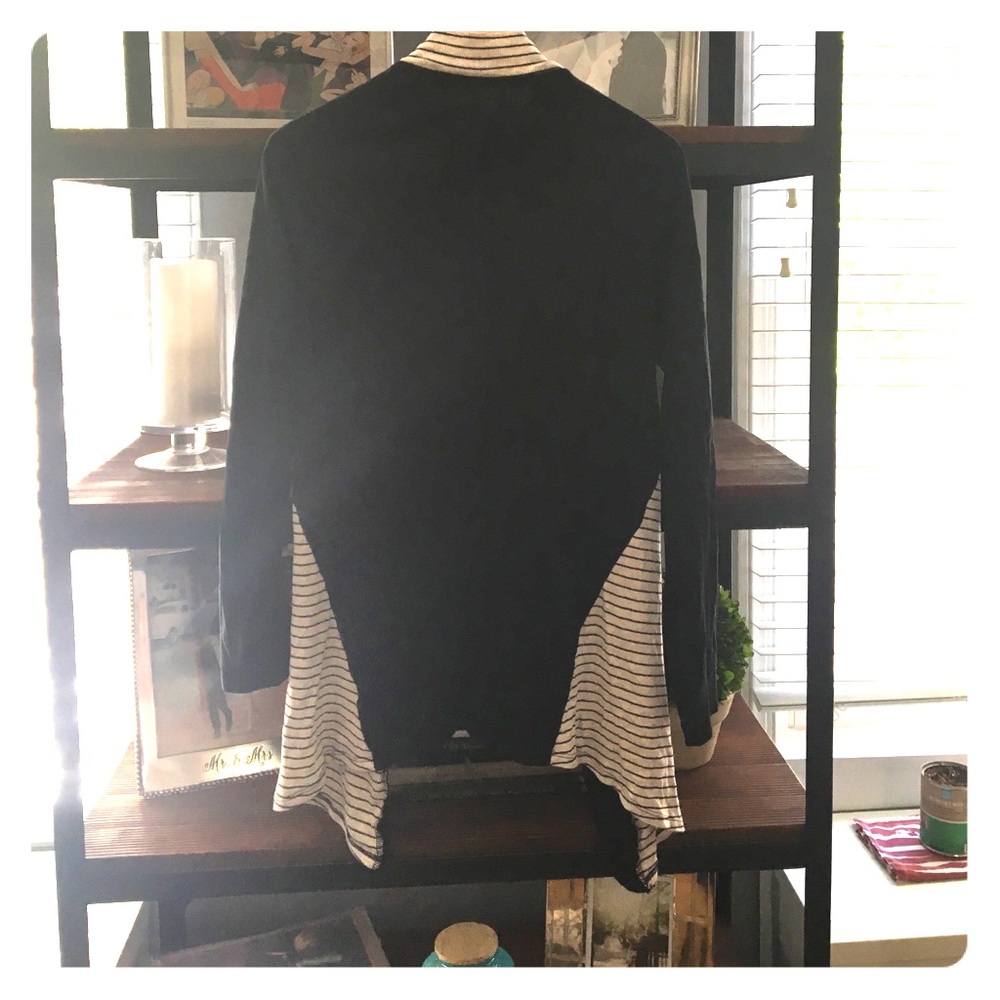 Long sleeve lightweight sweater