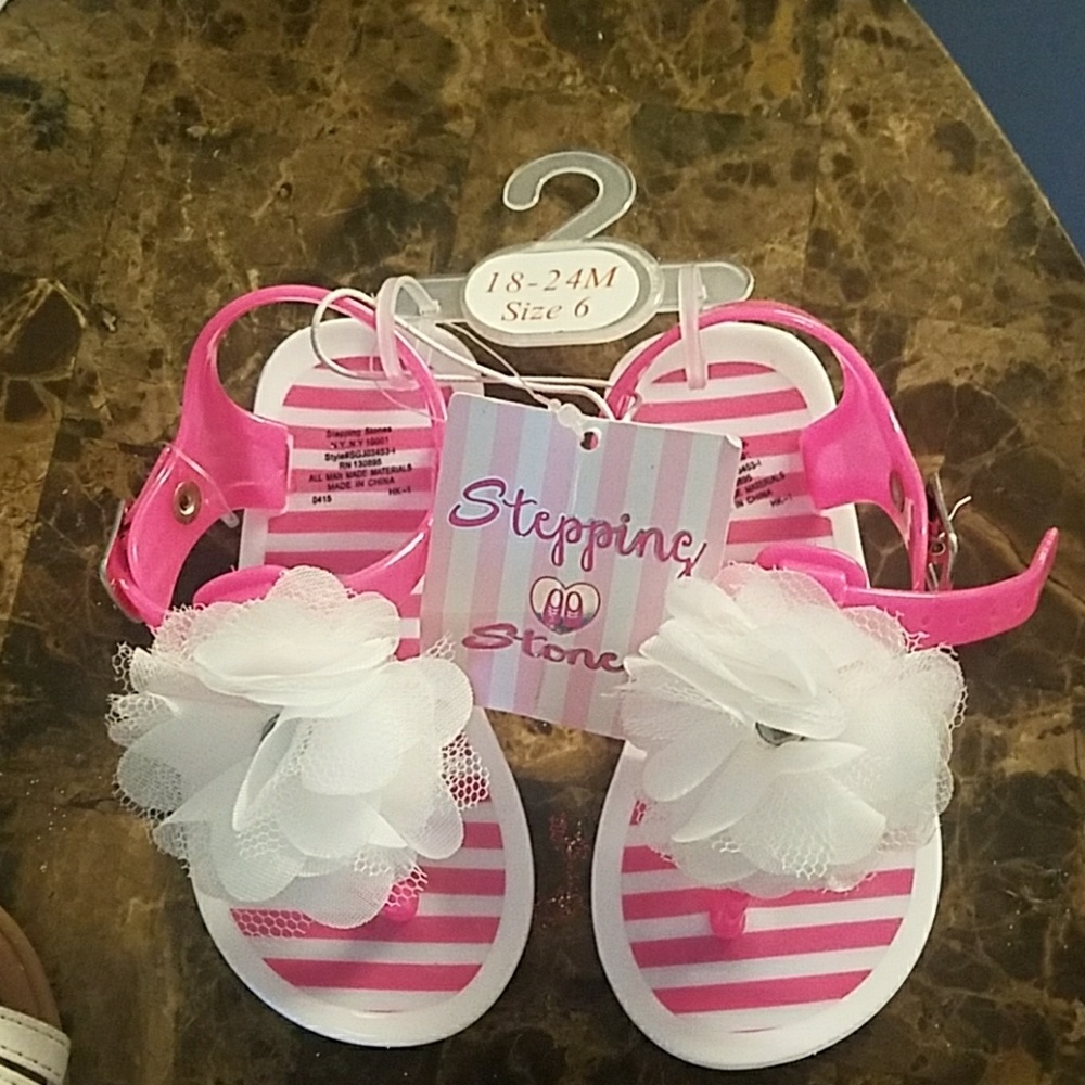 Adorable toddler sandals!