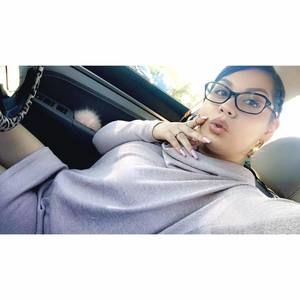 Meet your Posher, Magaly