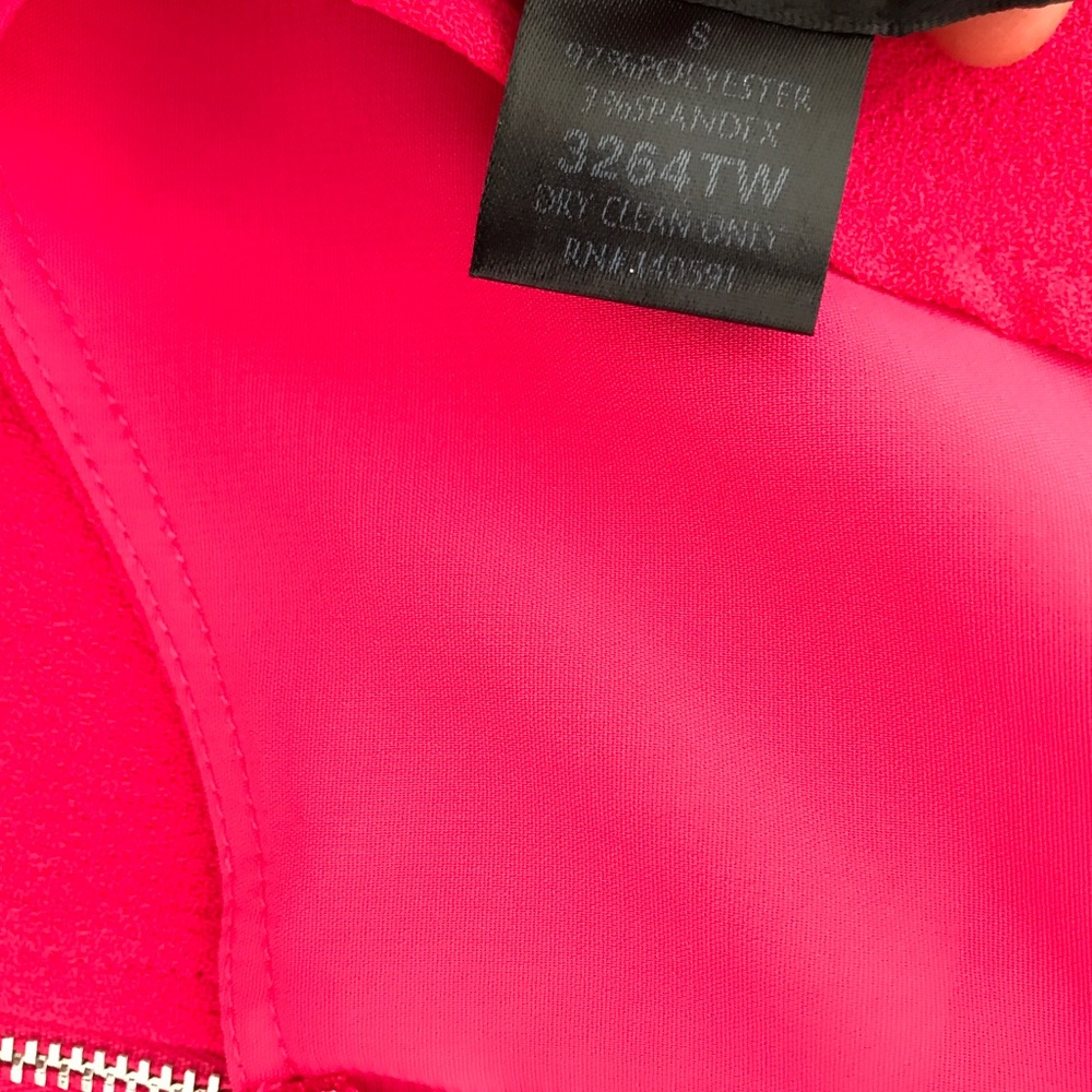 •Sale• Pink V Neck Open Side Top - Picture 4 of 5