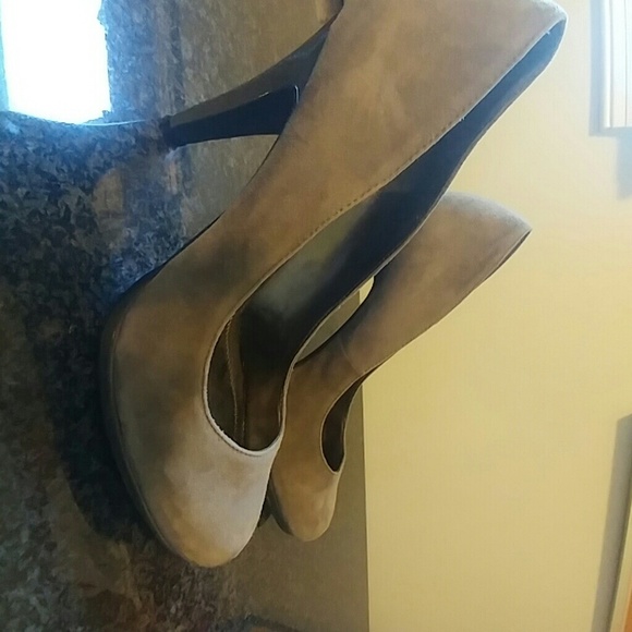 Loft pumps - Picture 6 of 6