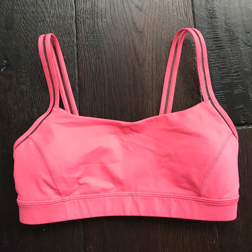 Lululemon sports bra -Size 6 - w/ removable cups