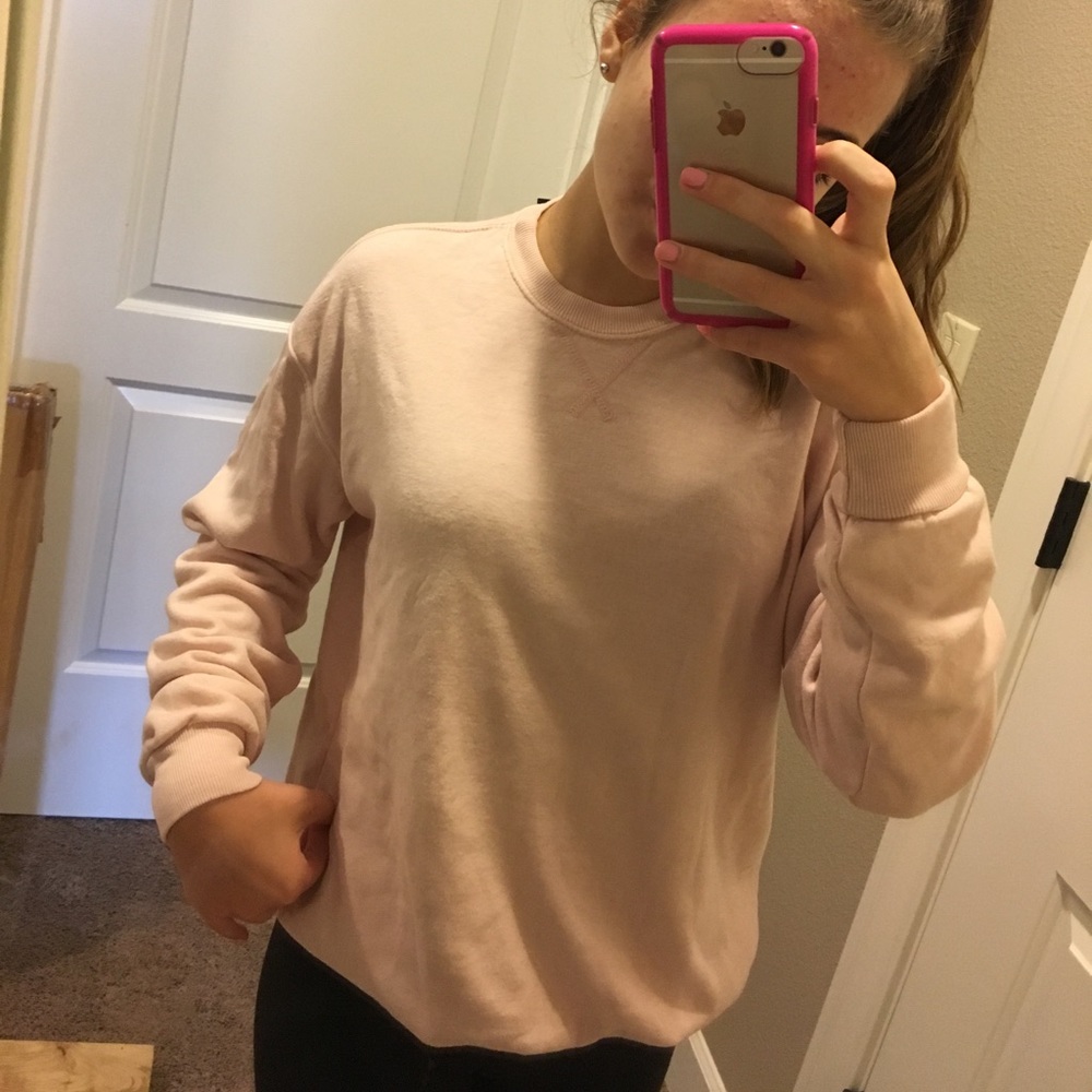 Brandy Melville pink crewneck sweatshirt