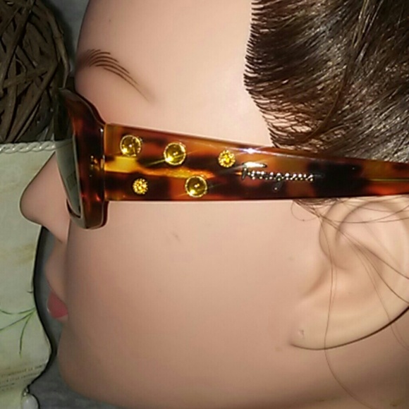 SALVATORE FERRAGAMO 2115B SUNGLASSES - Picture 2 of 6