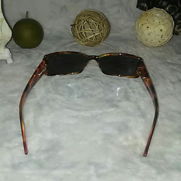 SALVATORE FERRAGAMO 2115B SUNGLASSES - Picture 6 of 6