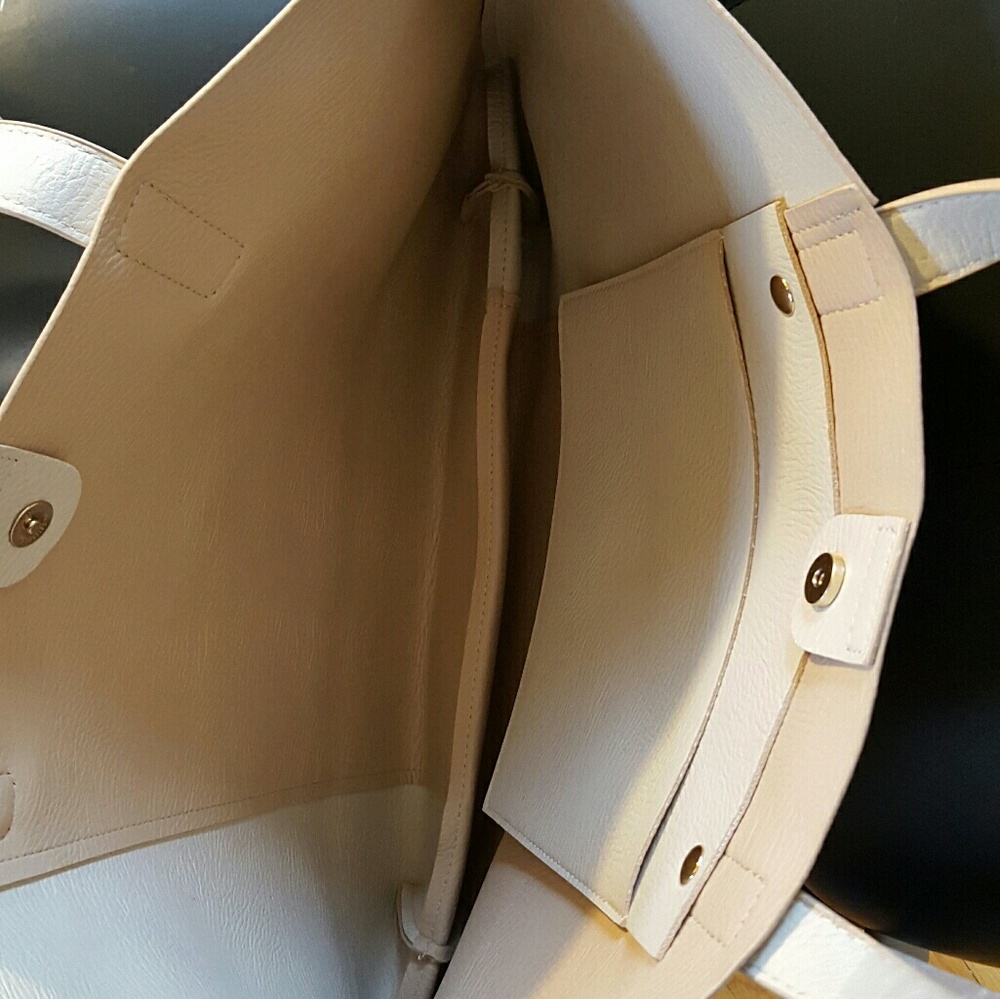 Bags - Picture 3 of 4