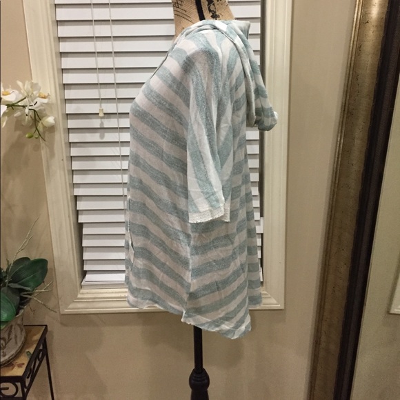 Boutique crochet trim hooded BOHO hi-lo top! - Picture 4 of 8