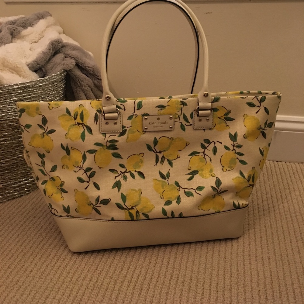 Kate Spade Tote :)