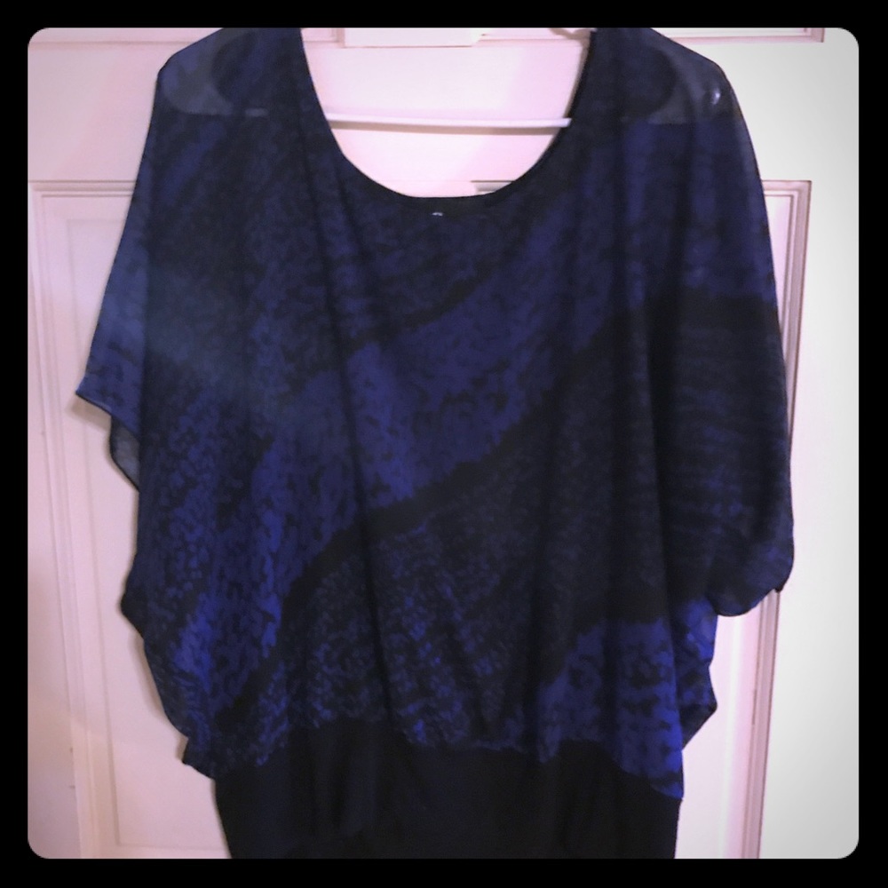Women's flowy shirt