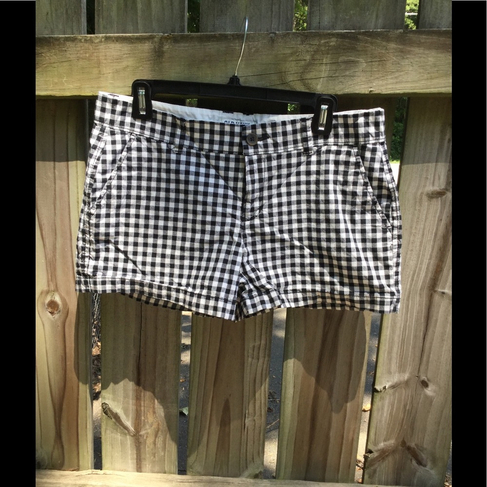 Black and white gingham shorts. Super cute!