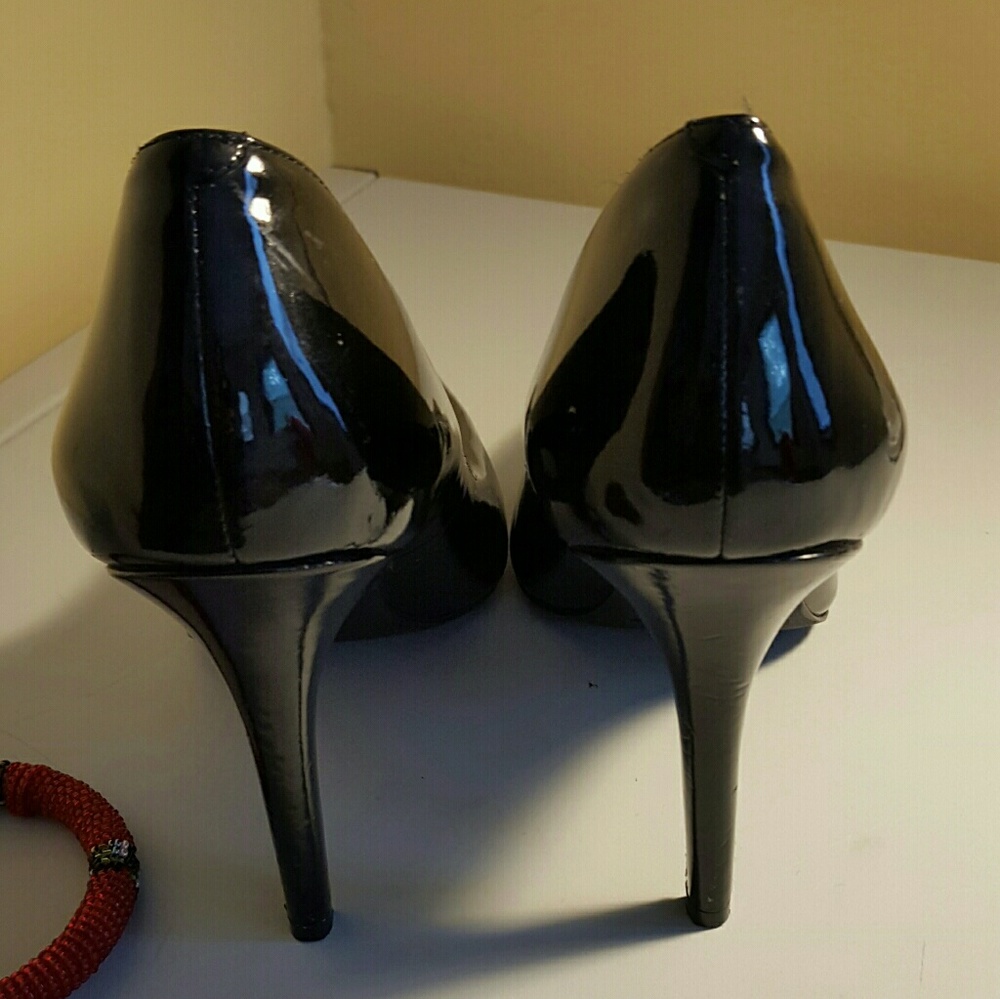 Shoes - Picture 2 of 3