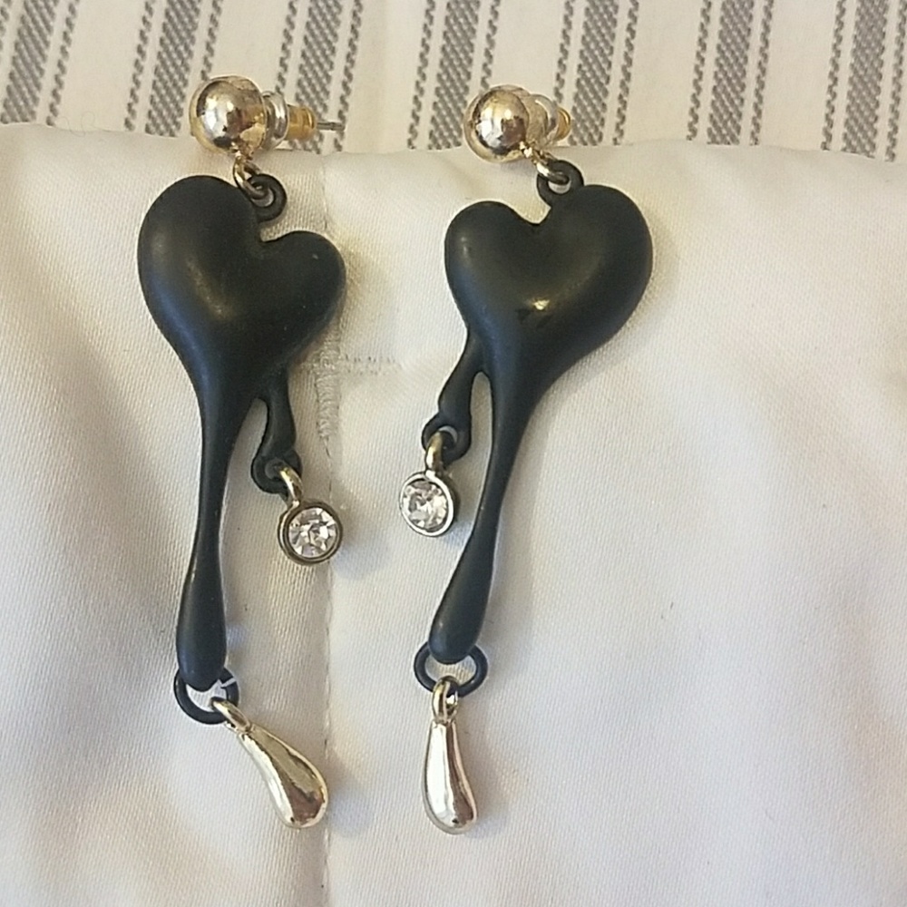 Ceramic BCBG Savage heart drip earrings