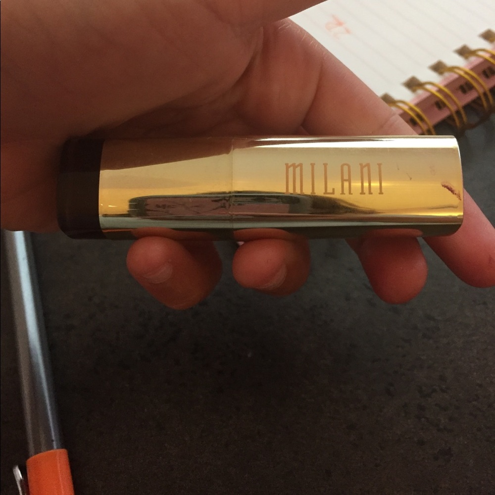 I'm selling a Milani lipstick