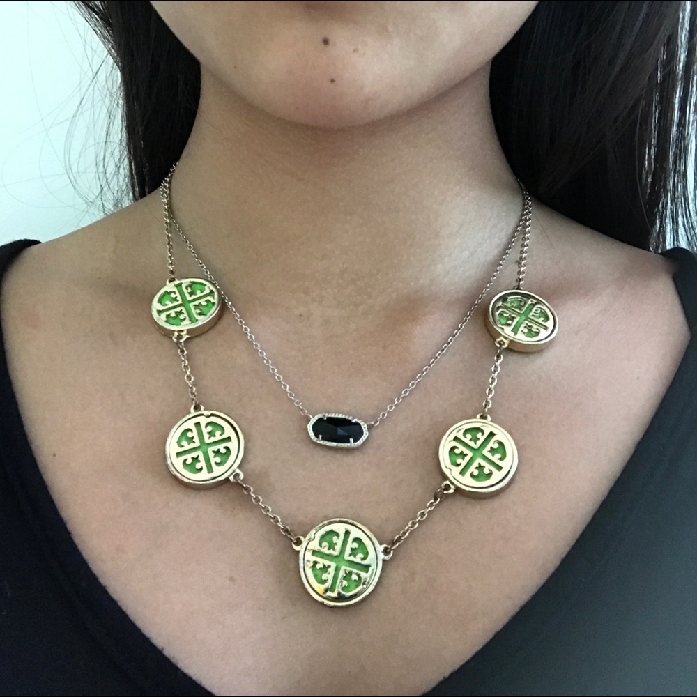 Abstract necklace - Picture 2 of 4