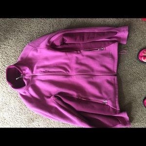 WOMEN'S L.L BEAN FLEECE JACKET LARGE