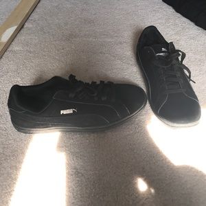 Black puma basket suede