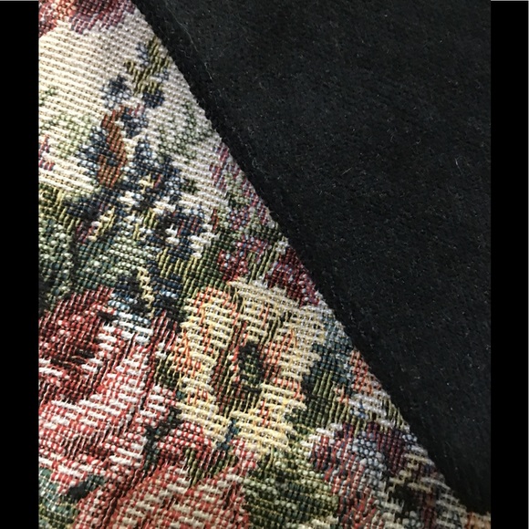 🌺🌺The Small Messenger Bag🌺🌺 - Picture 2 of 7